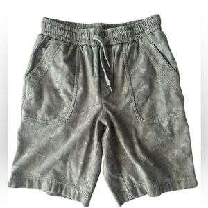 Athleta Women's Camouflage Drawstring Farallon Bermuda Shorts Size 0